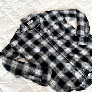 Old Navy Boyfriend Flannel Button Down